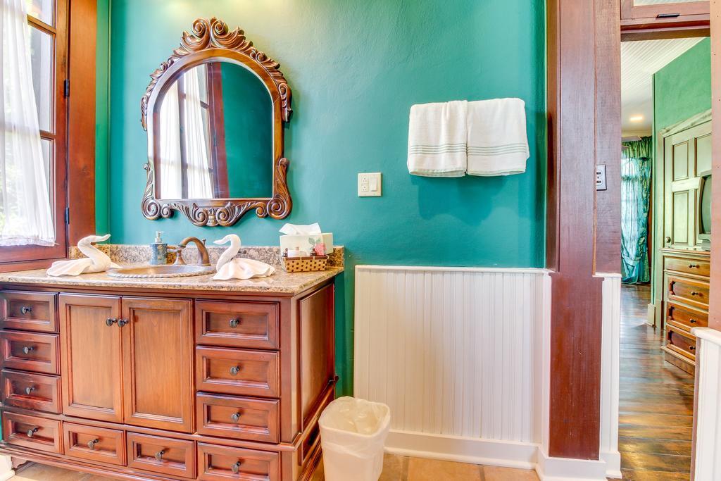 Colonial Suite @ Mahogany Hall San Ignacio Dış mekan fotoğraf