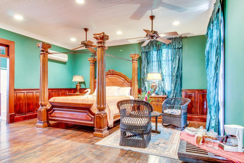 Colonial Suite @ Mahogany Hall San Ignacio Dış mekan fotoğraf