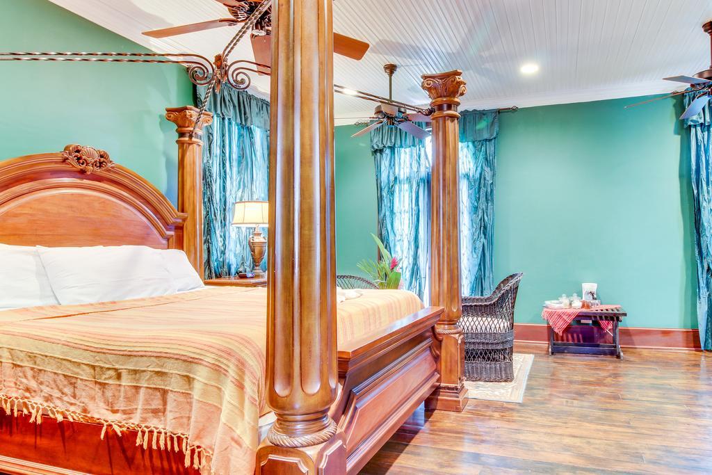 Colonial Suite @ Mahogany Hall San Ignacio Dış mekan fotoğraf