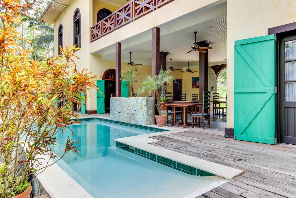 Colonial Suite @ Mahogany Hall San Ignacio Dış mekan fotoğraf